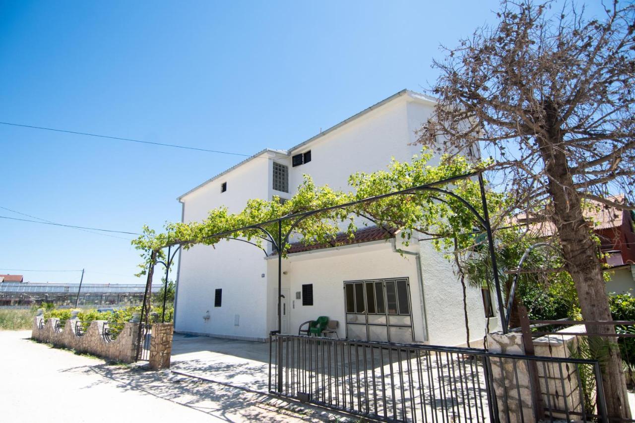 Apartmani Ivana Kaštela 外观 照片