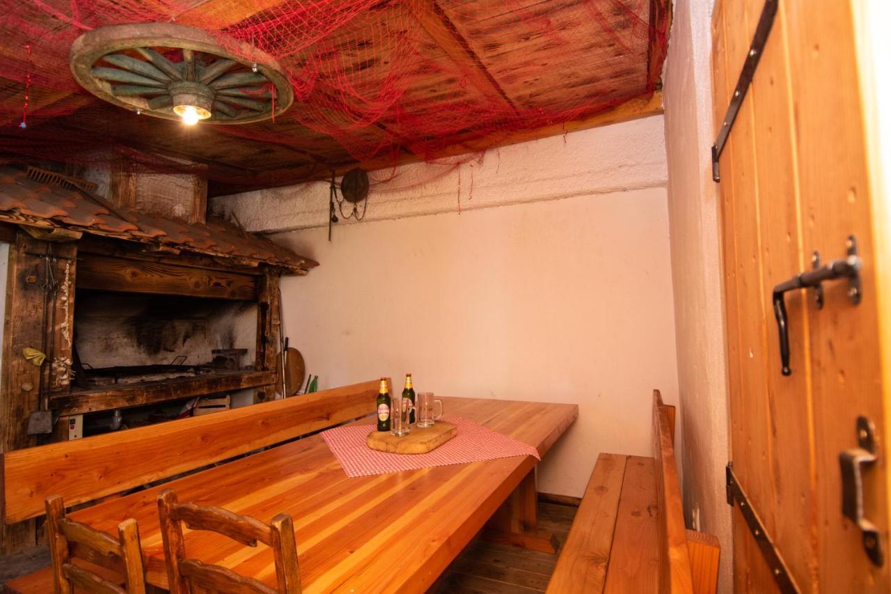 Apartmani Ivana Kaštela 外观 照片